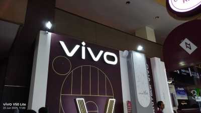 Booth Perdana vivo di Jakarta Fair 2025, Intip Keseruannya